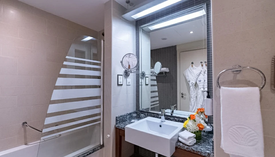 هتل امواج روتانا جمیرا بیچ دبی